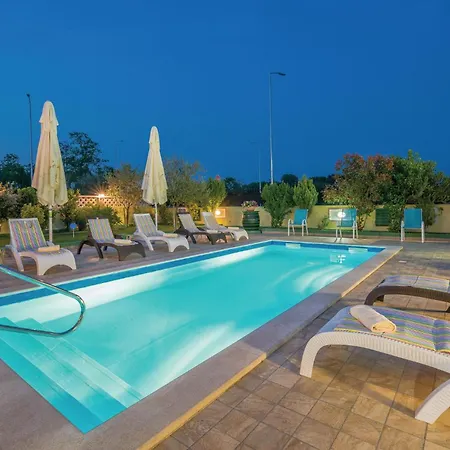 Holiday Home Loborika *