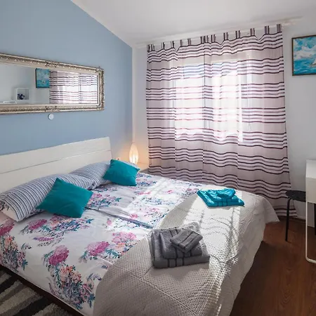 Holiday home Holiday Home Loborika Marcana